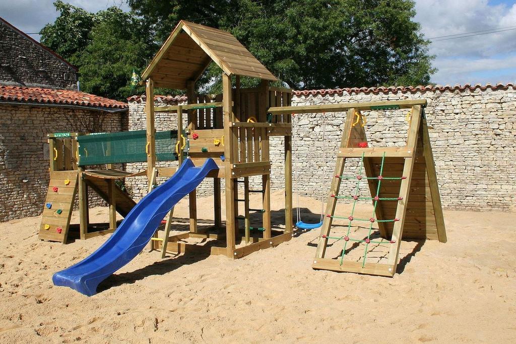 Domaine De Chantageasse Asnières-la-Giraud Exterior foto